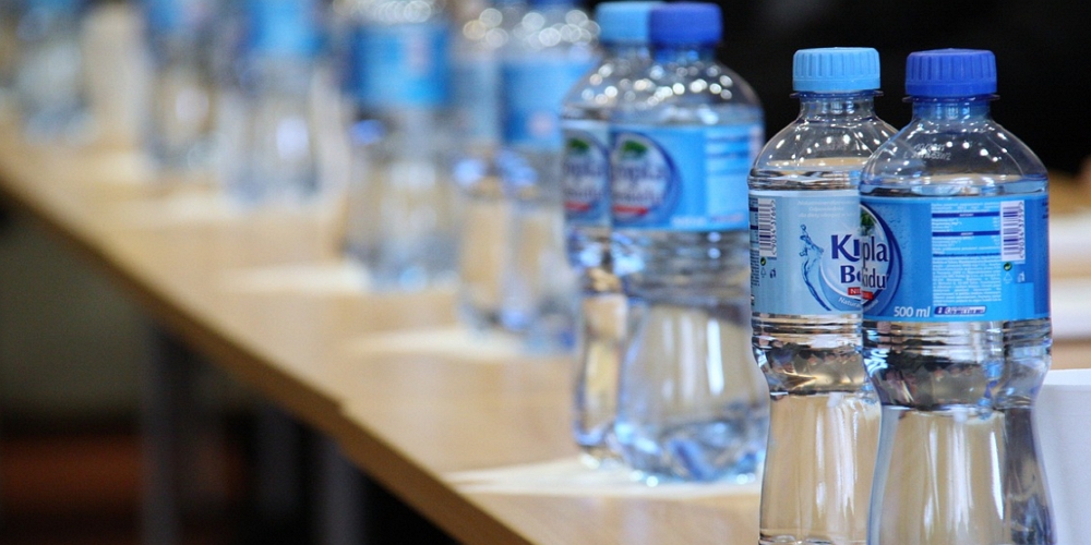 Guide to Starting a Water Bottle Business